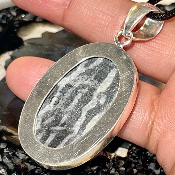 White Buffalo Turquoise Pendant 2 1/4” - Picture 15 of 17